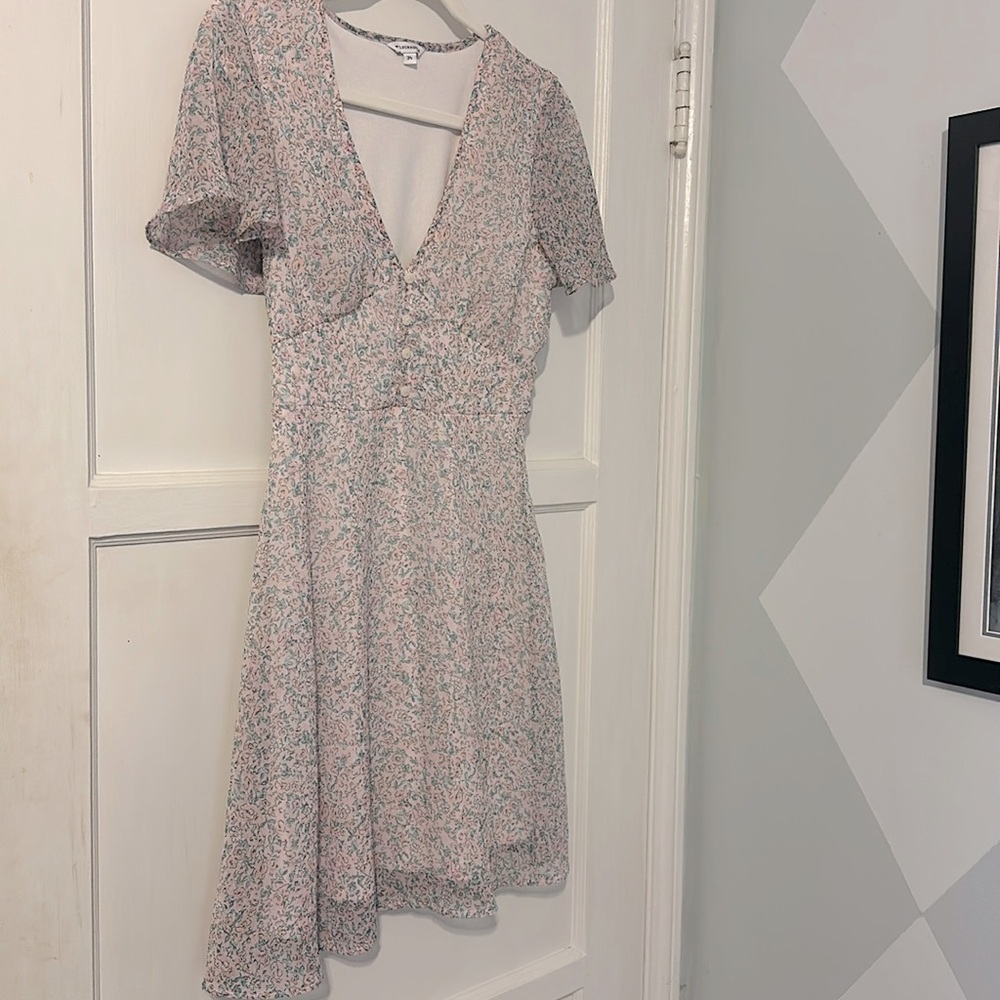 Light floral patterned dress from Clockhouse in France size 34 (S)